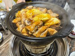 -东川炭炉鸡煲·榴莲瓦煲鸡(广州首店)