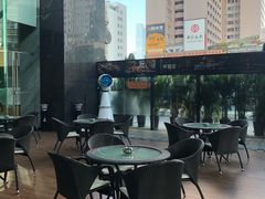 -深圳温德姆至尊酒店·大堂吧·户外花园