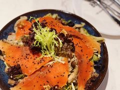 烟熏三文鱼杂菌沙拉-BE BRIGHT KITCHEN(正佳广场店)