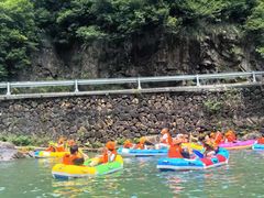 -安吉龙王山峡谷漂流