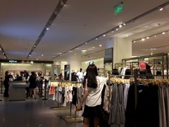 -URBAN REVIVO(佛山南海万达广场店)