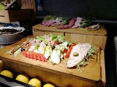 腌肉-威珀斯酒店·珀萃美食餐厅 | 海鲜刺身·现烤生蚝·特色烤肉