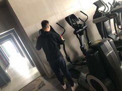 -立峰超越健身中心(先天下店)