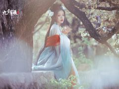 -九月鹰飞汉服摄影工作室