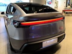 -TESLA 特斯拉(上海太古汇体验店)