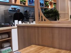 -万和春排骨砂锅米饭(新业广场店)