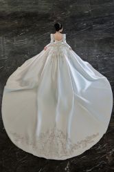 -不晚国际婚纱礼服