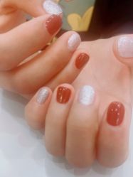 -进巍美甲美睫店