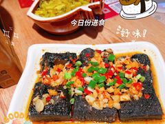 -聚鑫朋酸菜肥肠(九龙仓店)