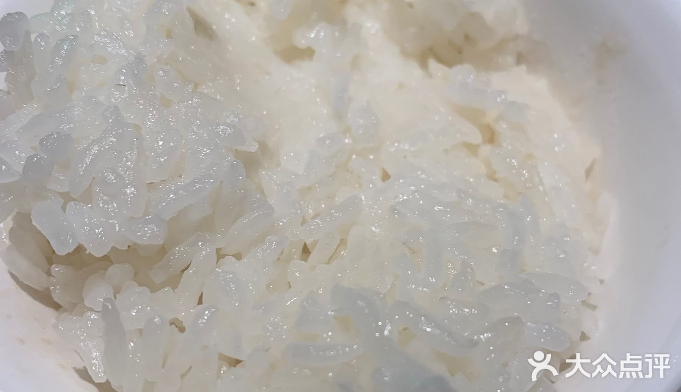 米饭是王者 鱼可能是配菜吧