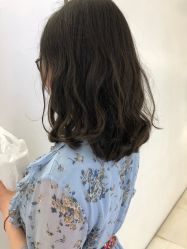 -变画·发型STUDIO