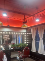 -东方先生国潮男士理发馆