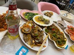 -覃记海鲜美食餐厅