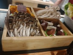 -廖掌柜·重庆鲜货火锅(上海首店)