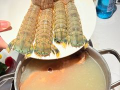 -领鲜活海鲜榴莲自助火锅(东门店)