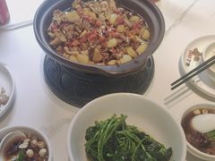 -味上湘菜馆(河马店)