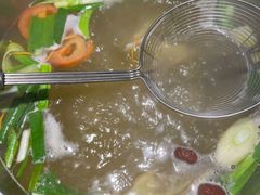 -乡土黄·鲜牛肉火锅·小龙虾(兴业街店)