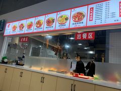 -壹品剁椒猪脚饭(蔡家中央大街店)