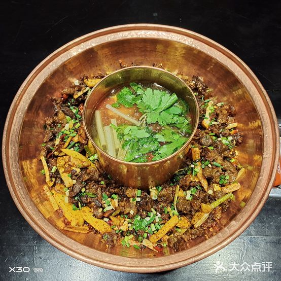 万三小院o牛