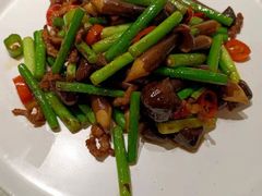 小炒松茸-敏珠拉姆藏餐·南京厨房(富春江东街店)