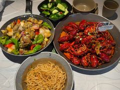 -巴厘龙虾·榜首油焖大虾(音乐学院·沿江酒馆店)