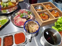 -马路牙子烧烤音乐酒馆(望京店)