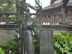 -绳金塔