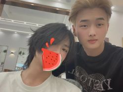 -V8潮牌·接发烫染连锁