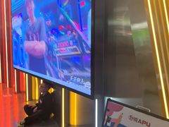 -DEDE APU潮玩运动聚乐部(观音桥店)