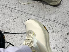 -HOKA(北京蓝色港湾店)