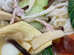 -蒙自源米线大王(花园城商场店)