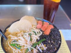 -星林居酸辣米线餐厅