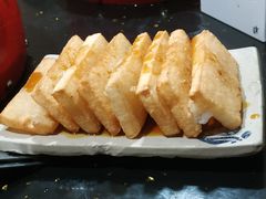 -茅草房·河畔园林火锅