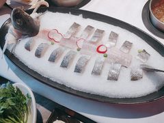 -泓炙颐凤鲜海鲜火锅料理(桐乡店)