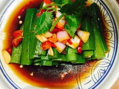 -云海肴·汽锅鸡·云南菜(天山百盛优客店)