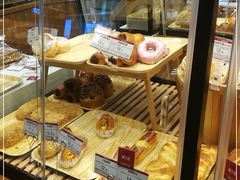 面包甜点陈列柜-山崎面包(百联世纪店)