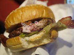 BBQ洋葱培根牛肉汉堡-bluefrog蓝蛙(水游城店)