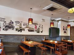 卡座-渝都辣夫重庆老火锅(华新店)