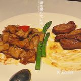 重庆黑珍珠之美丽厨，位于棕榈泉里一个很好找的位置