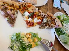 -城市大道红炉披萨烘焙坊