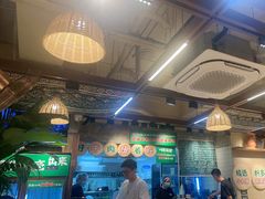 -云阿蛮云南生烫牛肉米线(奉贤路店)