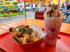 -Lotso Lunch Box 草莓熊餐盒