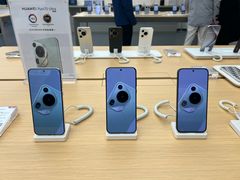 -华为授权体验店(中山公园来福士)