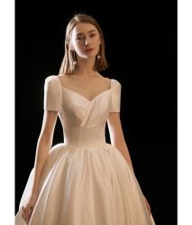 -NaNa婚纱礼服馆
