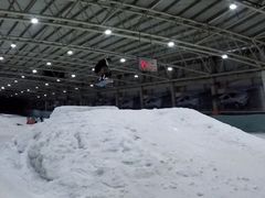 -乔波室内滑雪场