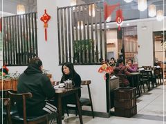 大堂-胡须哥网红竹筒菜