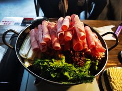 部队锅-MI WU FACTORY米屋美食工厂餐厅(绿地店)
