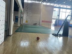 -锐菲特游泳体育健身中心(滨江店)