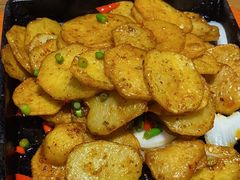 -九锅一堂酸菜鱼(万达广场店)