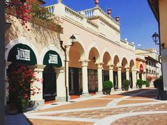 -佛罗伦萨小镇广佛名品奥特莱斯(疏港路店)